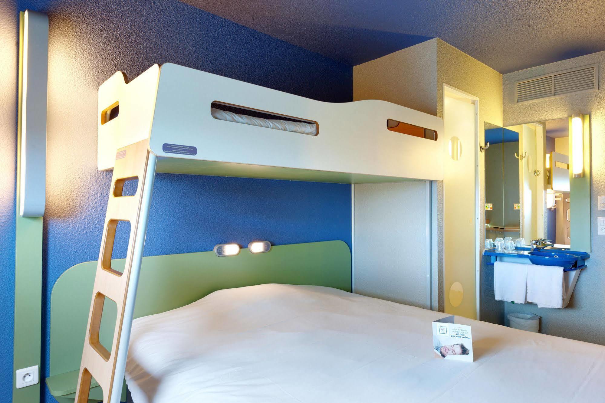 Ibis Budget La Roche Sur Yon Vendespace ميورو لو كابْتيفْ المظهر الخارجي الصورة